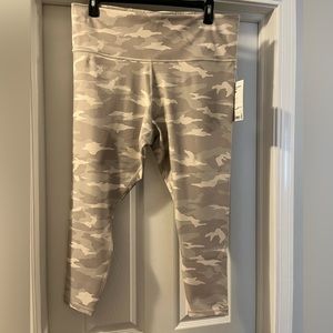 NWT Athleta Elation Camo 7/8 Tight tan beige cream camo 2X